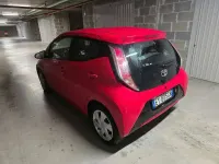 Usata Toyota Aygo X-play 69 CV (50 kW) 2015 Rosso Utilitaria