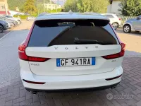 Usata Volvo V60 197 CV (144 kW) 2021 Bianco Station wagon