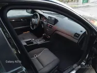 Usata Mercedes C220 150 CV (110 kW) 2010 Nero Station wagon