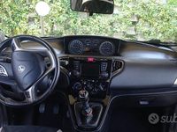 Usata Lancia Ypsilon Silver 69 CV (50 kW) 2016 Grigio Utilitaria
