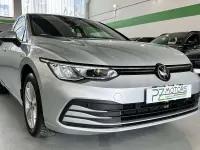 Usata VW Golf VIII Life 131 CV (96 kW) 2023 Argento Berlina