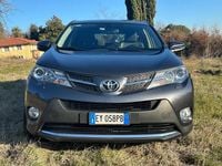 Usata Toyota RAV4 Lounge 150 CV (110 kW) 2015 Grigio SUV