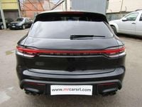 Usata Porsche Macan 265 CV (194 kW) 2023 Jet black metallic SUV