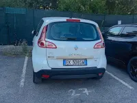 Usata Renault Scénic III XMOD 110 CV (80 kW) 2011 Bianco Monovolume