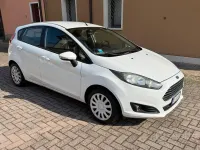 Usata Ford Fiesta 60 CV (44 kW) 2013 Bianco Berlina