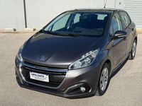 Usata Peugeot 208 Active 102 CV (75 kW) 2018 Grigio Utilitaria