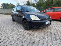 Usata Ford Fiesta Ghia 74 CV (54 kW) 2005 Nero Berlina