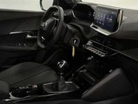 Usata Peugeot 2008 Allure 102 CV (75 kW) 2025 Blu SUV