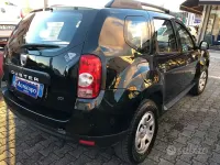 Usata Dacia Duster Lauréate 110 CV (80 kW) 2011 Nero SUV