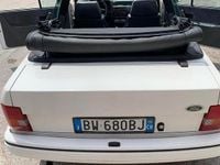 Usata Ford Escort Cabriolet 105 CV (77 kW) 1990 Bianco Cabrio