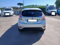 Usata Ford Fiesta Titanium 75 CV (55 kW) 2015 Argento Utilitaria