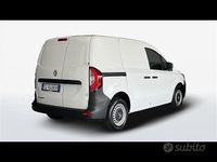 Usado Renault Kangoo 95 CV (69 kW) 2024 Blanco Monovolumen