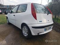 Usata Fiat Punto 59 CV (43 kW) 2000 Bianco Berlina