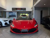 Usata Ferrari F8 721 CV (530 kW) 2022 Rosso Cabrio