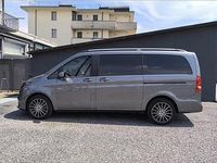 Usata Mercedes V220 Exclusive 163 CV (119 kW) 2023 Grigio Monovolume