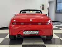 Second-hand Alfa Romeo Spider 166 CP (122 kW) 2003 Roșu Cabrio