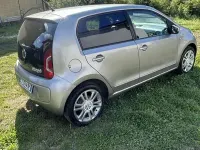 Usata VW up! Highline 68 CV (50 kW) 2015 Grigio Utilitaria