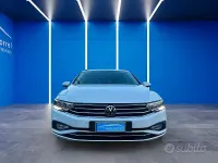 Usata VW Passat Executive 150 CV (110 kW) 2020 Bianco Station wagon