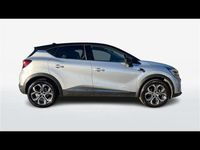 Usata Renault Captur Techno 100 CV (73 kW) 2023 Grigio chiaro SUV