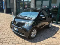 Usata Toyota iQ 68 CV (50 kW) 2009 Nero Utilitaria