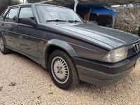 Usata Alfa Romeo 75 110 CV (80 kW) 1989 Grigio Berlina