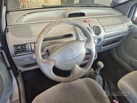 Usata Renault Twingo 58 CV (42 kW) 2000 Grigio Utilitaria