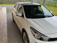 Usata Kia Rio 77 CV (56 kW) 2017 Bianco Utilitaria