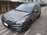 Usata Hyundai i30 90 CV (66 kW) 2010 Grigio Station wagon