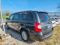 Begagnad Lancia Voyager 163 HK (119 kW) 2012 Minibuss