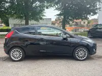 Usata Ford Fiesta 70 CV (51 kW) 2009 Nero Berlina