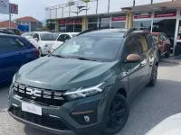 Nuova Dacia Jogger Extreme 101 CV (74 kW) 2026 Verde Monovolume