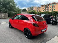 Usata Opel Corsa 101 CV (74 kW) 2013 Rosso Utilitaria