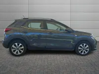 Usata Kia Stonic Style 120 CV (88 kW) 2022 Gray metallic SUV