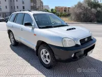 Usata Hyundai Santa Fe Dynamiq 112 CV (82 kW) 2004 Grigio SUV