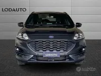 Usata Ford Kuga ST-Line 150 CV (110 kW) 2023 Grigio SUV