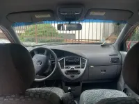 Usata Kia Carens 112 CV (82 kW) 2004 Rosso Monovolume
