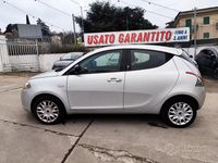 Usata Lancia Ypsilon 69 CV (50 kW) 2015 Grigio Utilitaria
