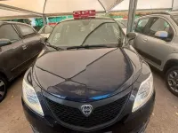 Usata Lancia Ypsilon Gold 69 CV (50 kW) 2018 Bluazzurro Utilitaria