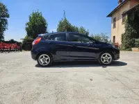 Usata Ford Fiesta 75 CV (55 kW) 2016 Bluazzurro Utilitaria