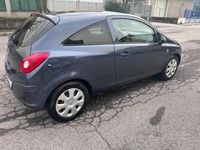 usata Opel Corsa 1200 benzina automatica