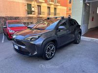 Usata Toyota Yaris Hybrid 92 CV (67 kW) 2022 Grigio Station wagon