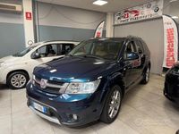 Usata Fiat Freemont Lounge 170 CV (125 kW) 2015 Blu SUV