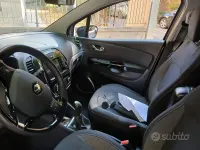 Usata Renault Captur 90 CV (66 kW) 2015 Grigio SUV