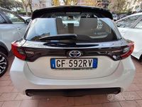 Usata Toyota Yaris Hybrid Trend 92 CV (67 kW) 2021 Bianco Berlina