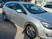 Usata Opel Astra 130 CV (95 kW) 2012 Grigio Station wagon