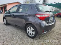 usata Toyota Yaris 1.0 benzina unicoproprietario