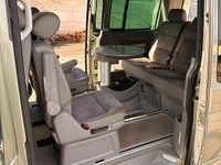 Begagnad VW Multivan Highline 174 HK (127 kW) 2007 Grön Minibuss