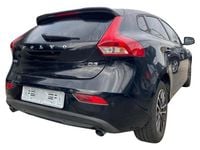 Usata Volvo V40 Momentum 150 CV (110 kW) 2016 Nero Berlina