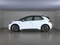 Usata VW ID.3 Pro Performance 150 kW (204 CV) 2023 Glacier white metallizzato nero Utilitaria