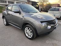 Usata Nissan Juke Tekna 110 CV (80 kW) 2015 Grigio SUV